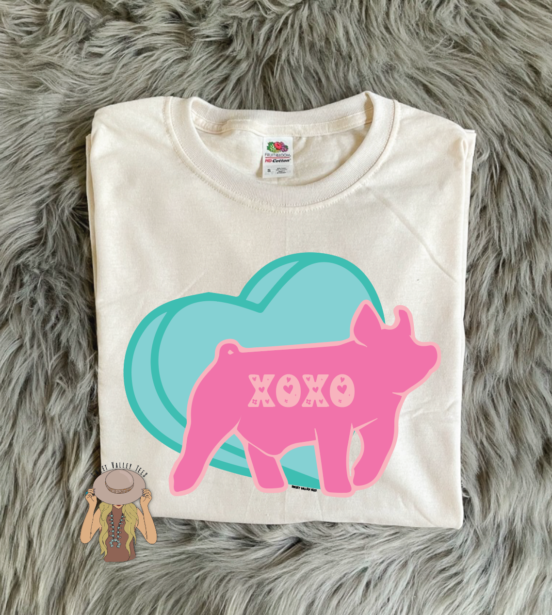 XOXO V-Day Tee - Show Pig