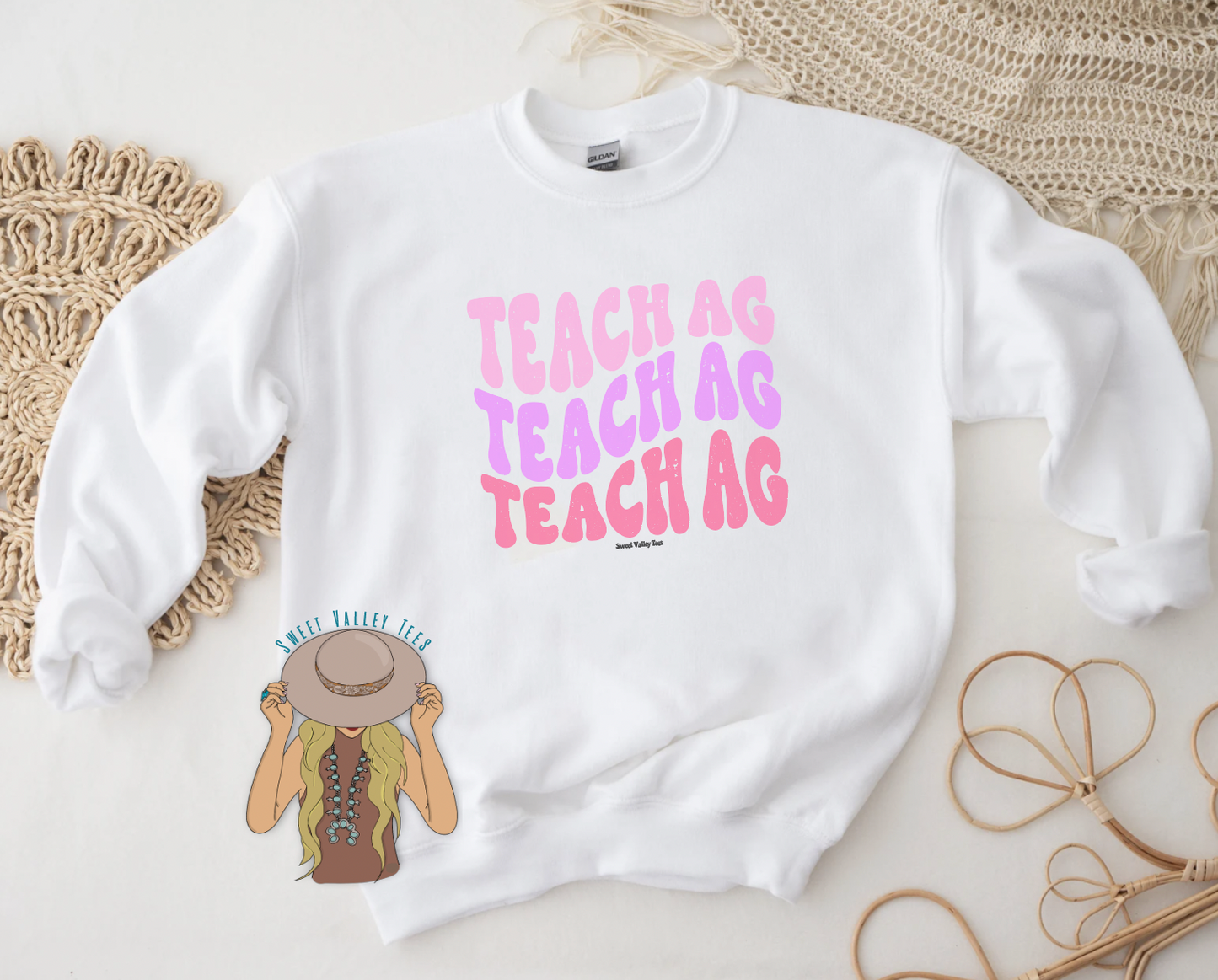 Retro Teach Ag Crewneck - White